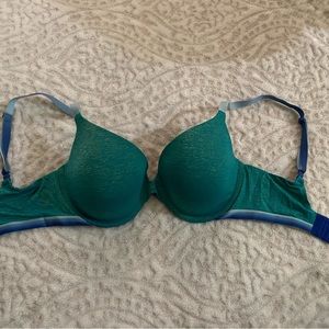 Victorias Secret lightly lined bra.